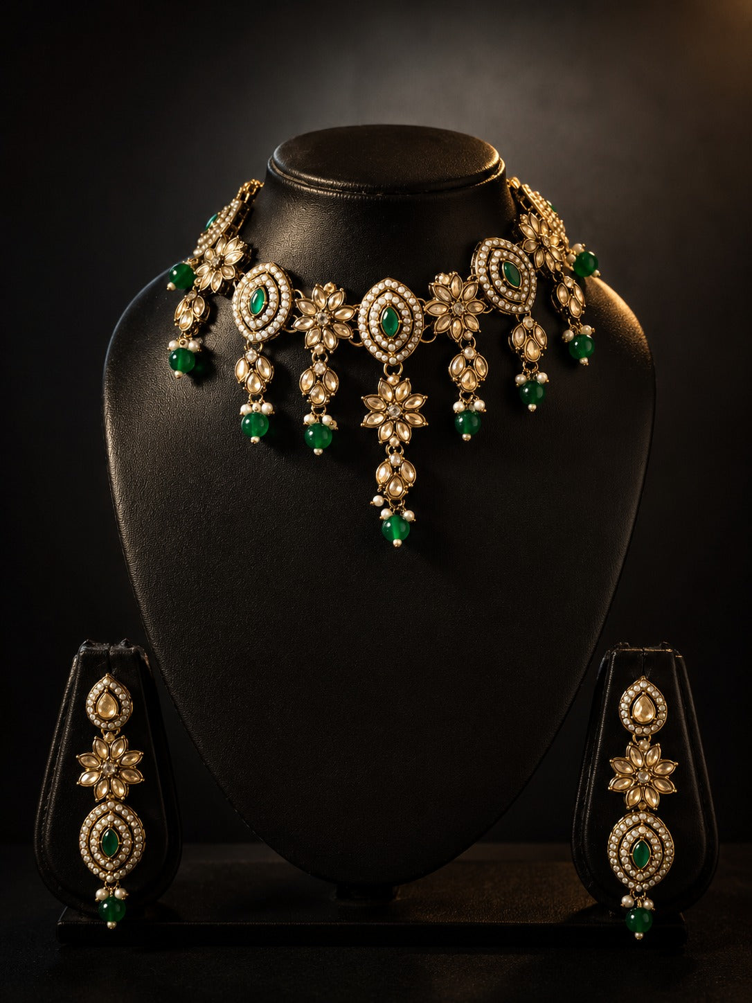 Emerald Kundan Set