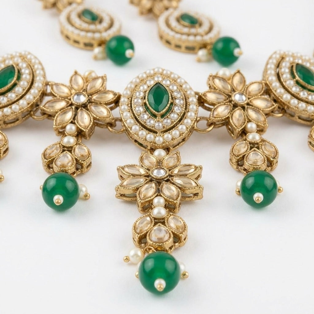Emerald Kundan Set