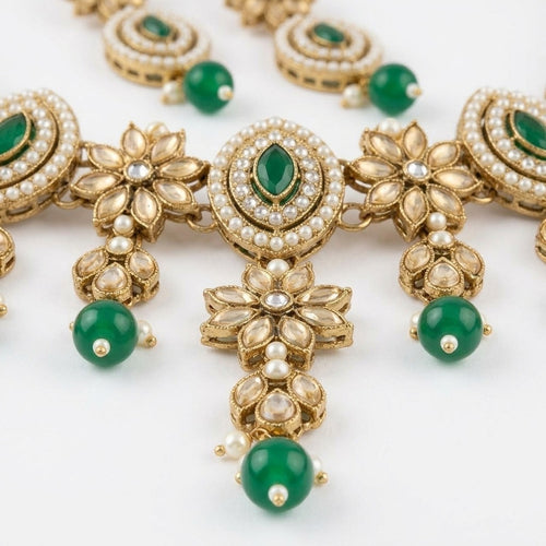 Emerald Kundan Set
