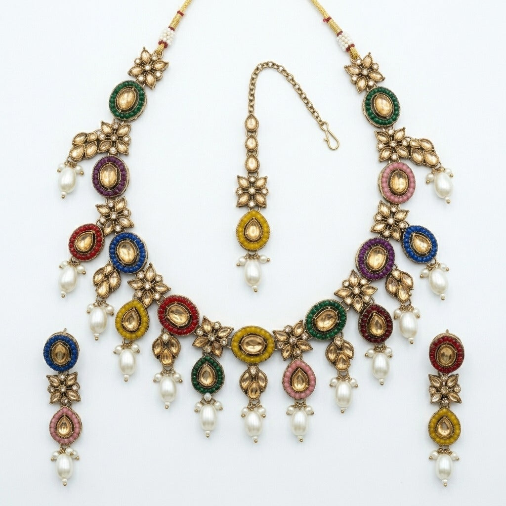 Ratnavali Kundan Set