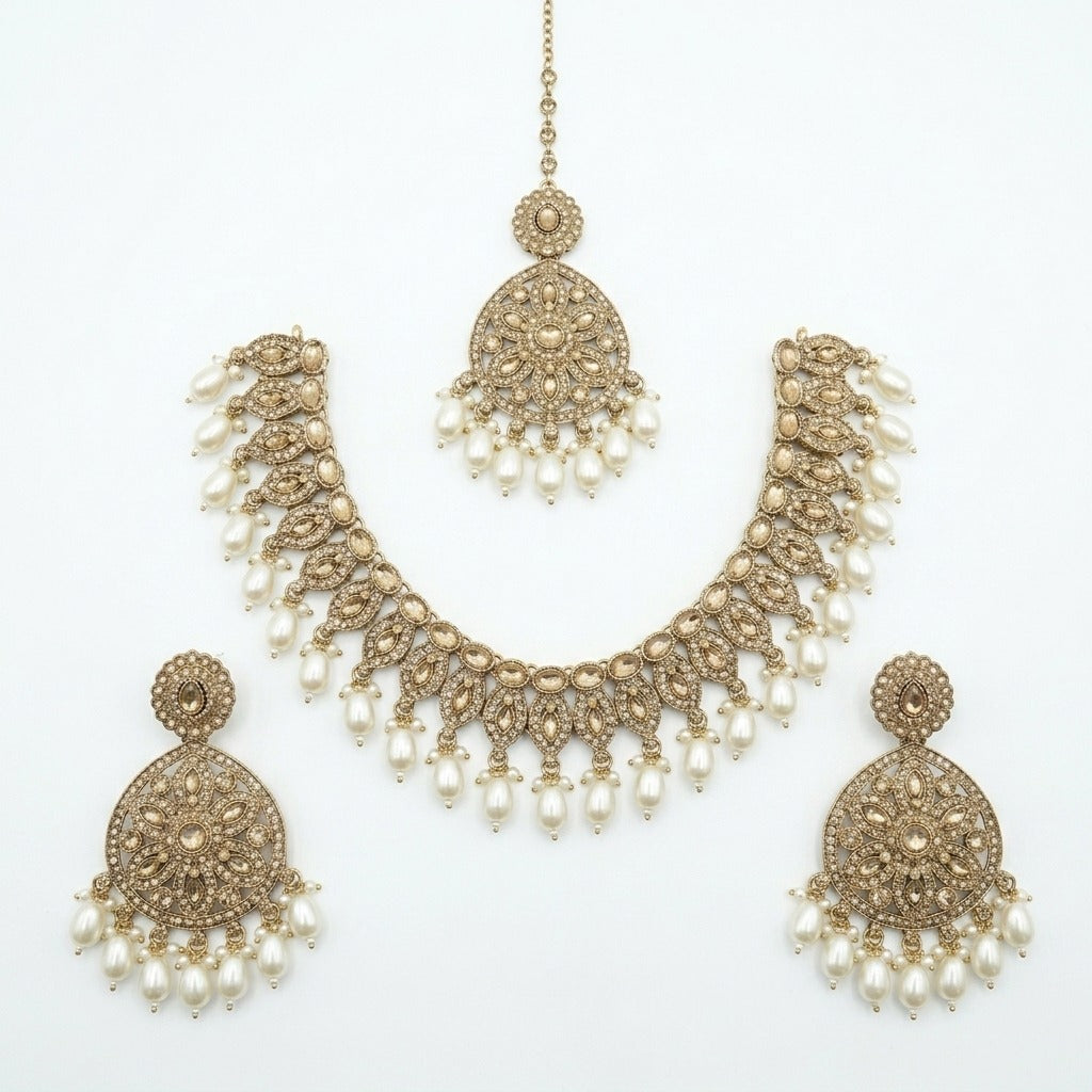 Imperia Pearl Kundan Set