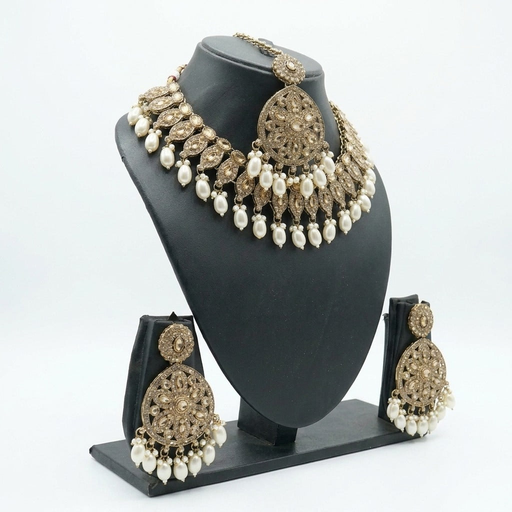 Imperia Pearl Kundan Set