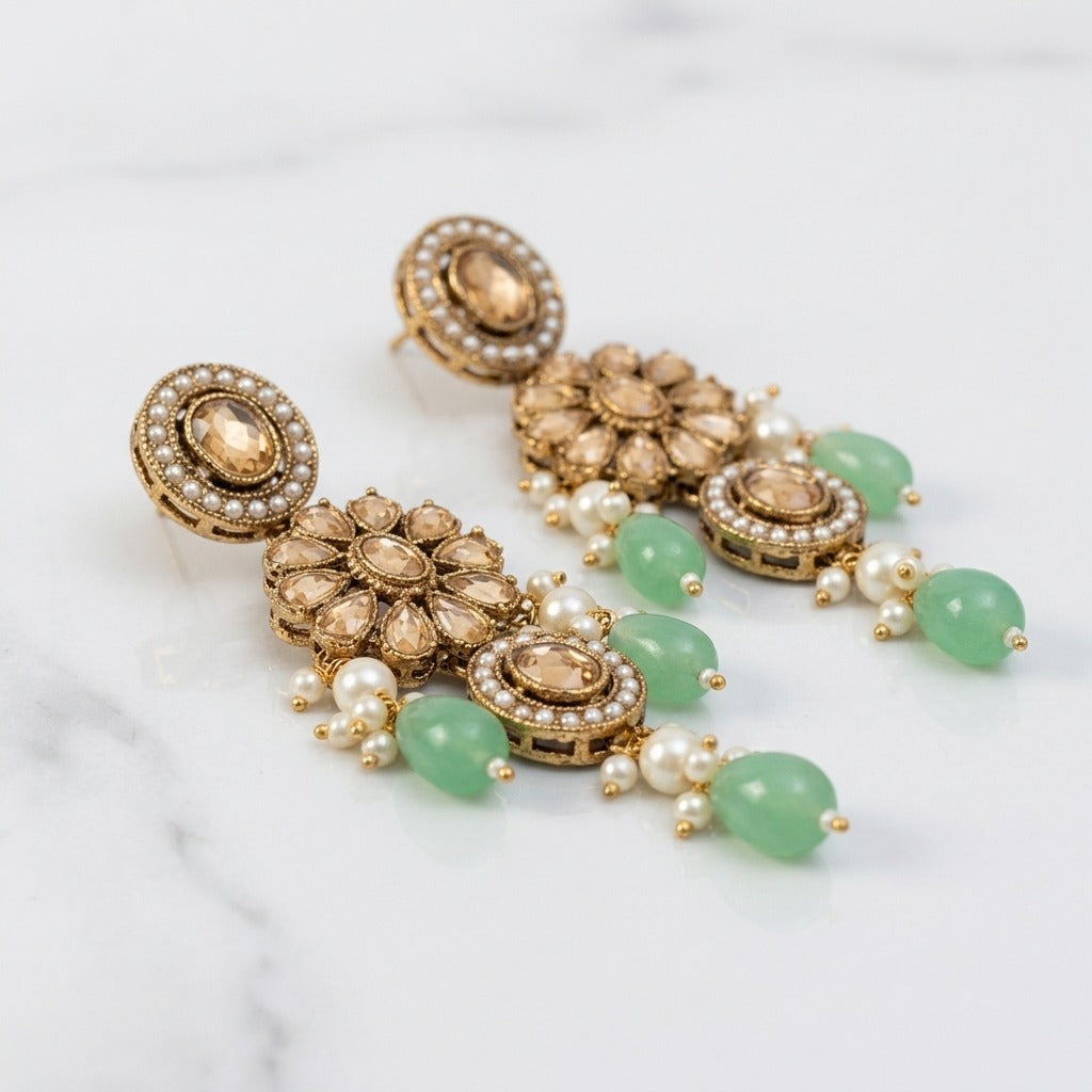 Mintara Royale Kundan Set