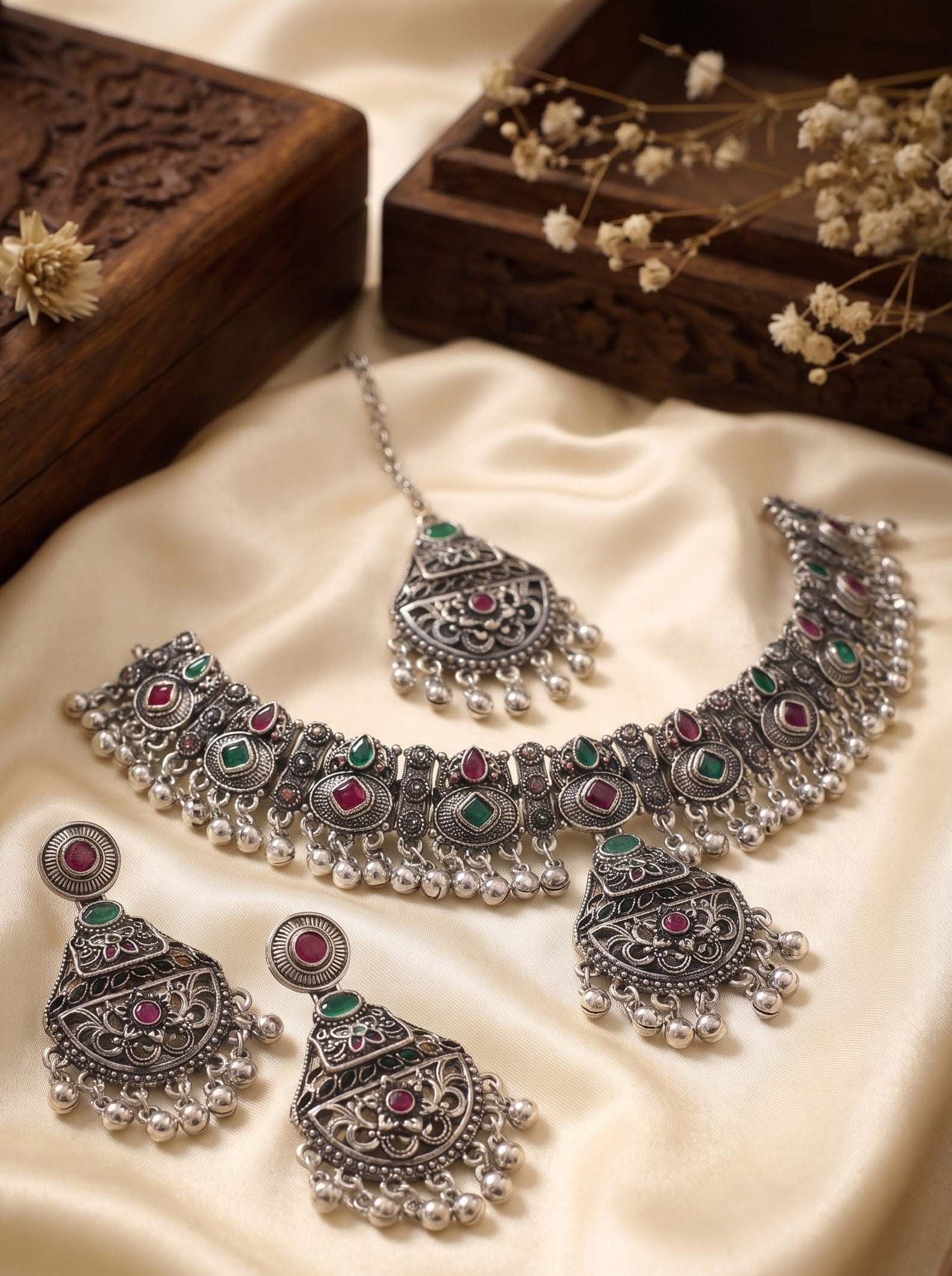 Kavishae Rivaaya Oxidised Choker Set
