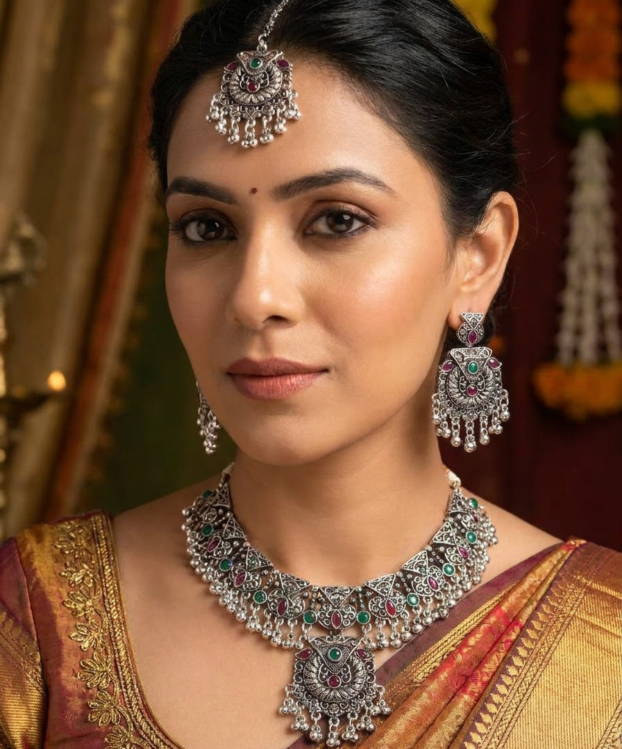 Kavishae Veya Oxidised Choker Set