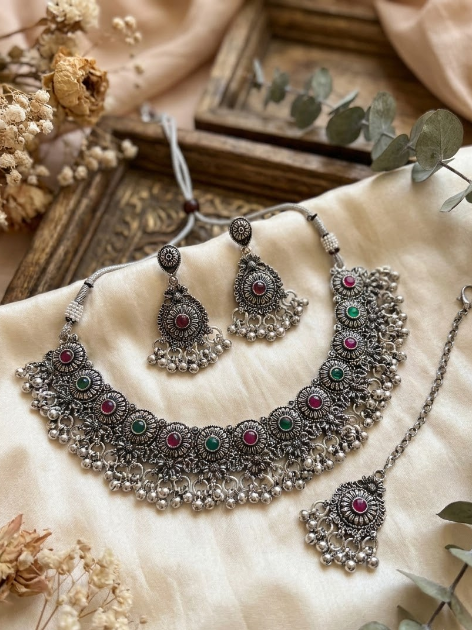 Kavishae Kavrika Oxidised Choker Set